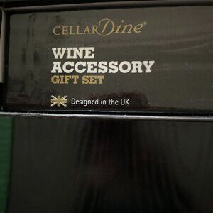BNWOT CELLAR DINE STAINLESS STEEL WINE ACCESSORY 5-PIECE GIFT SET